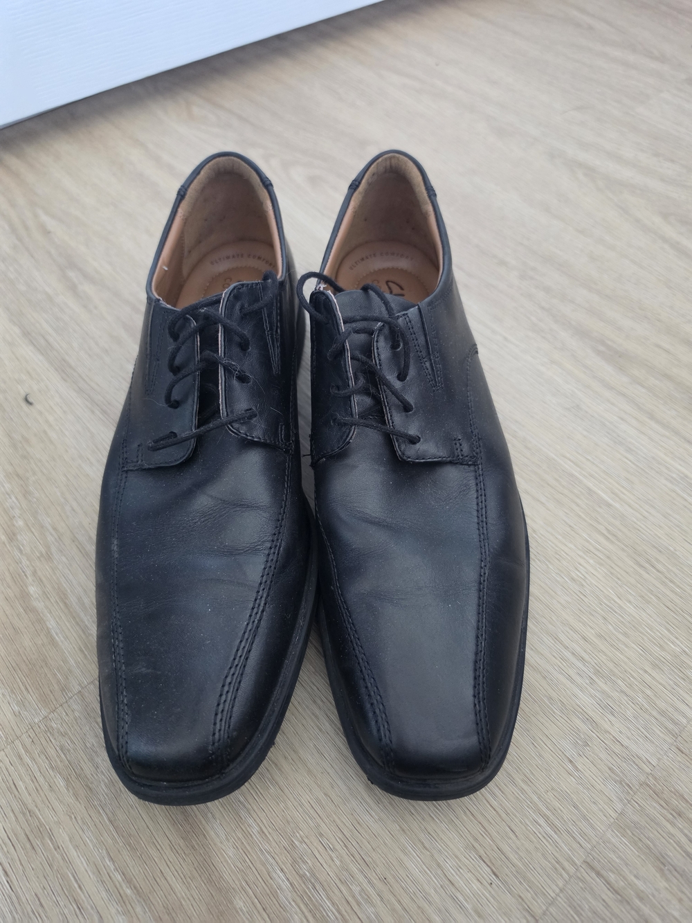 Clarks Black Leather Men’s Lace-Up Oxford Shoes